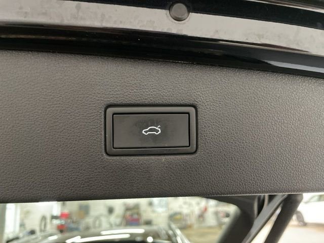 2022 Volkswagen Tiguan SEL R-Line