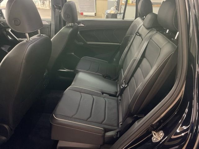 2022 Volkswagen Tiguan SEL R-Line