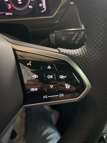 2022 Volkswagen Tiguan SEL R-Line