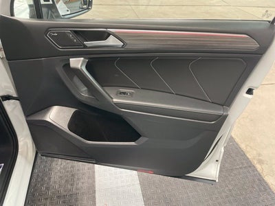 2022 Volkswagen Tiguan SEL R-Line
