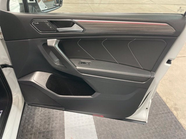 2022 Volkswagen Tiguan SEL R-Line