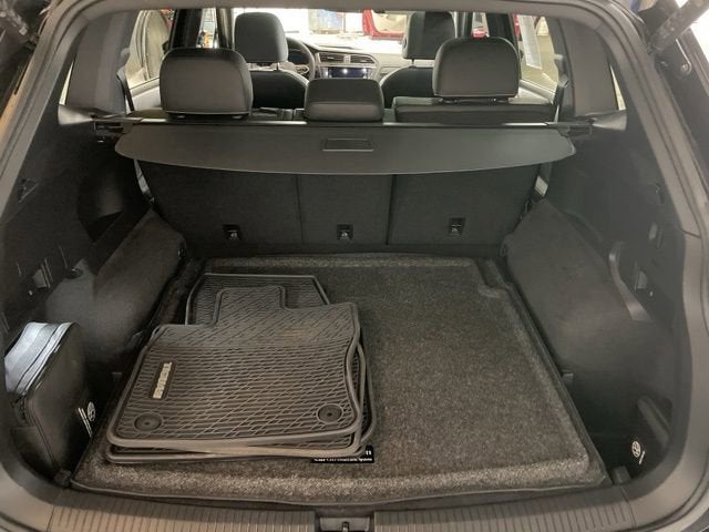 2024 Volkswagen Tiguan SEL R-Line