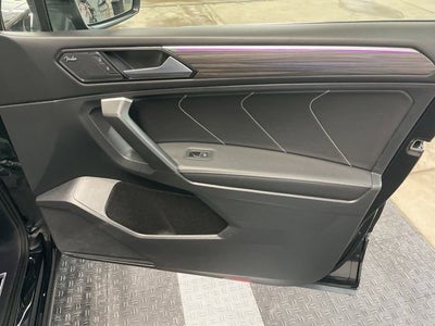 2024 Volkswagen Tiguan SEL R-Line