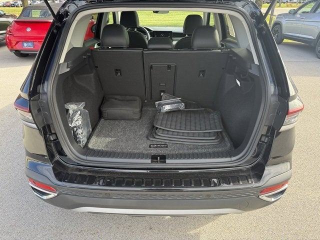 2025 Volkswagen Taos SEL