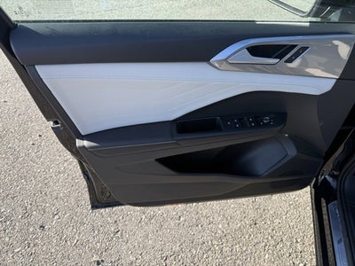 2025 Volkswagen Taos SEL