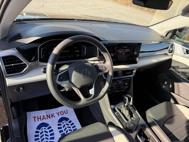 2025 Volkswagen Taos SEL