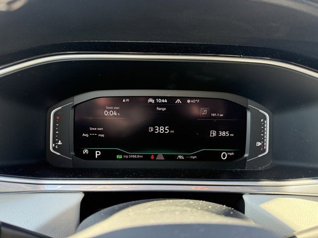 2025 Volkswagen Taos SEL