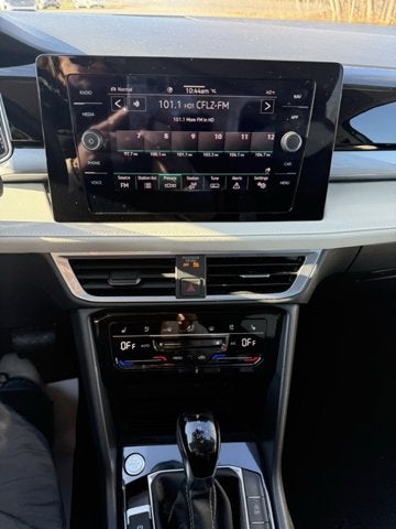 2025 Volkswagen Taos SEL