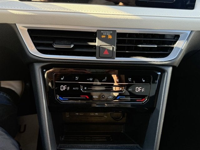 2025 Volkswagen Taos SEL