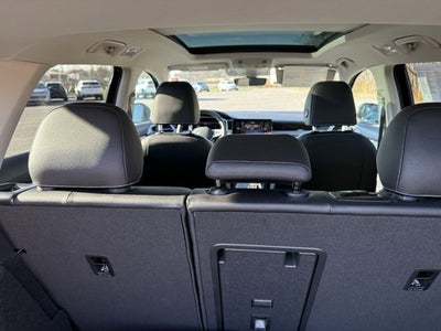 2025 Volkswagen Taos SEL