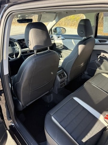 2025 Volkswagen Taos SEL