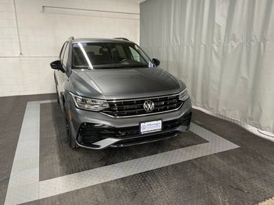 2023 Volkswagen Tiguan SE R-Line Black