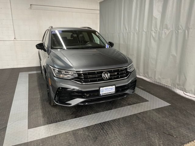 2023 Volkswagen Tiguan SE R-Line Black