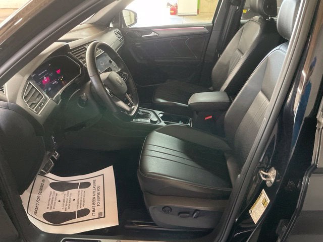 2024 Volkswagen Tiguan SE R-Line Black