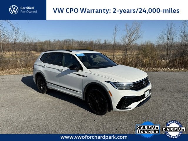 2022 Volkswagen Tiguan SE R-Line Black
