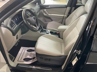 2024 Volkswagen Tiguan SE R-Line Black