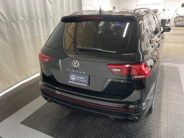 2024 Volkswagen Tiguan SE R-Line Black