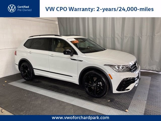 2024 Volkswagen Tiguan SE R-Line Black
