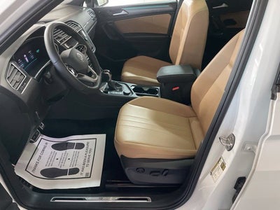 2024 Volkswagen Tiguan SE R-Line Black