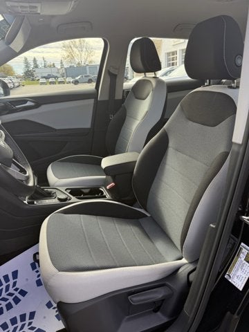 2025 Volkswagen Taos S