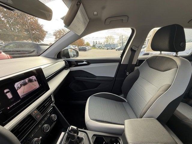 2025 Volkswagen Taos S