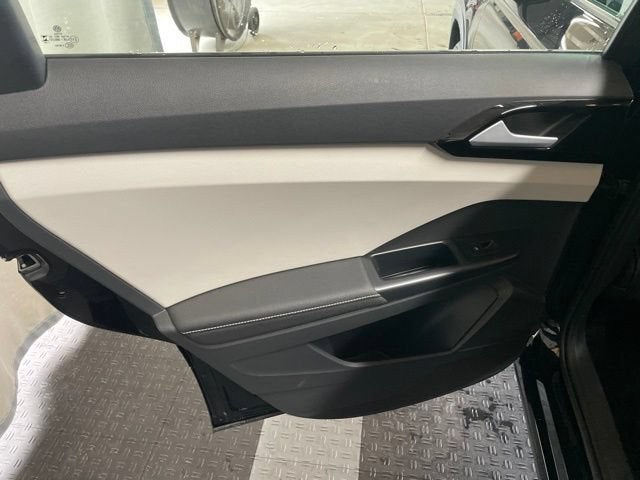 2025 Volkswagen Taos S