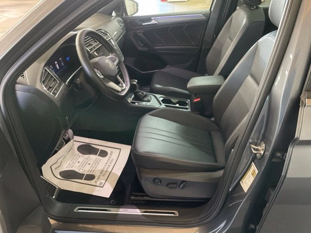 2023 Volkswagen Tiguan SE R-Line Black