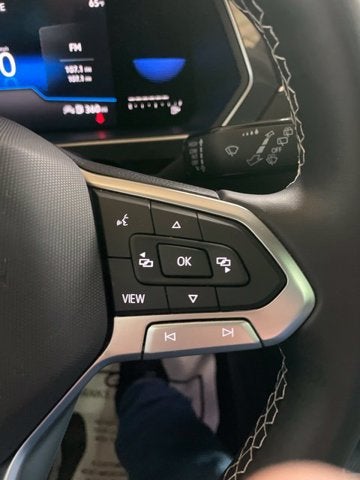 2023 Volkswagen Tiguan SE R-Line Black