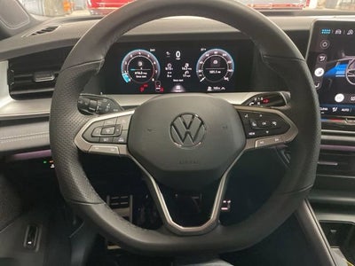 2026 Volkswagen Tiguan 2.0T SE R-Line Black