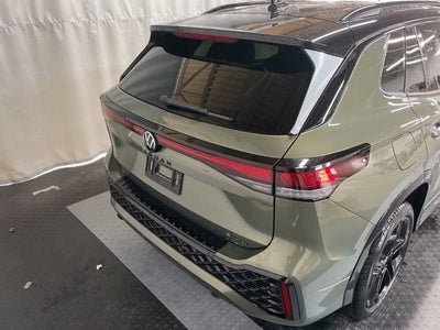 2026 Volkswagen Tiguan 2.0T SE R-Line Black