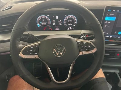 2026 Volkswagen Tiguan SE R-Line Black