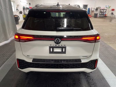 2026 Volkswagen Tiguan SE R-Line Black