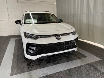 2026 Volkswagen Tiguan SE R-Line Black