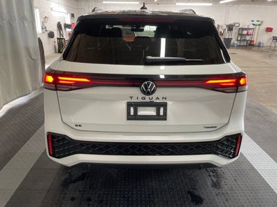 2026 Volkswagen Tiguan SE R-Line Black