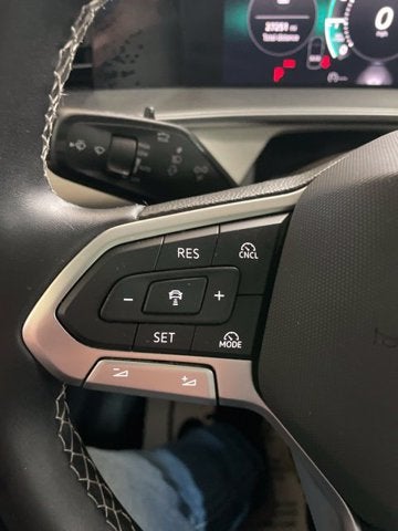 2025 Volkswagen Tiguan SE
