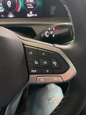 2025 Volkswagen Tiguan SE