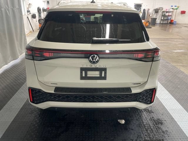 2026 Volkswagen Tiguan SEL R-Line Turbo