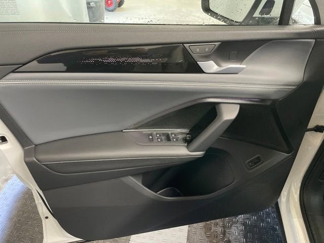2026 Volkswagen Tiguan 2.0T SEL R-Line Turbo