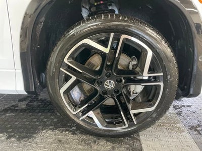 2026 Volkswagen Tiguan 2.0T SEL R-Line Turbo