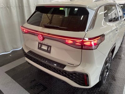 2026 Volkswagen Tiguan SEL R-Line Turbo