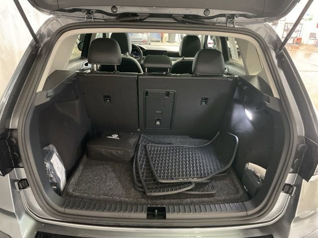 2025 Volkswagen Taos SE