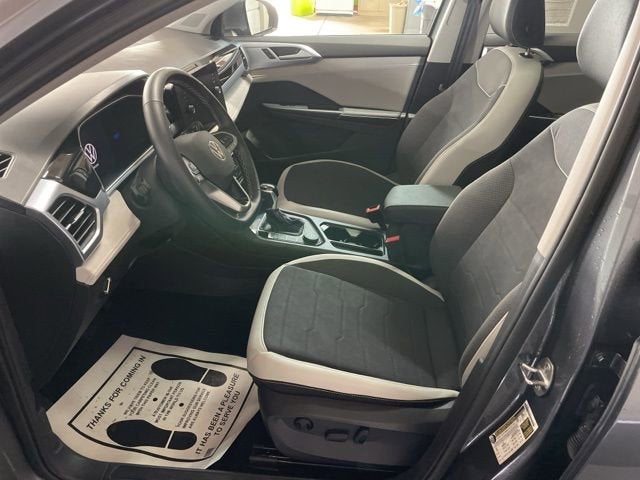 2025 Volkswagen Taos SE