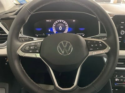 2025 Volkswagen Taos SE