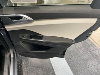 2025 Volkswagen Taos SE