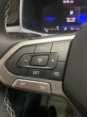 2025 Volkswagen Taos SE