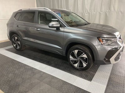 2025 Volkswagen Taos SE