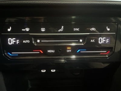 2025 Volkswagen Taos SE