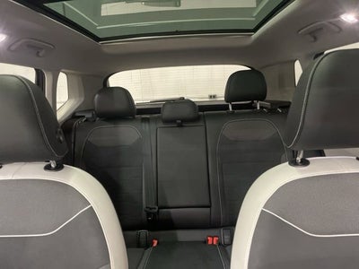 2025 Volkswagen Taos SE