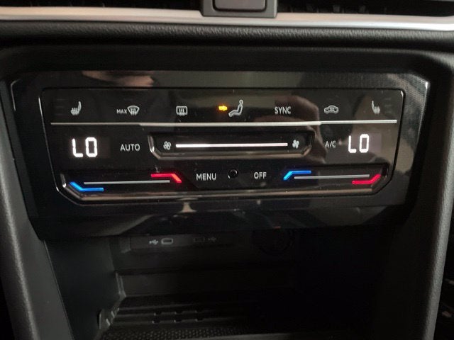 2027 Volkswagen Taos SE