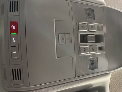 2027 Volkswagen Taos SE